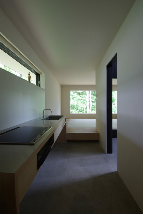 openhouse-magazine-japan-a-box-on-top-architecture-house-in-fujizakura-by-case-design-studio 7